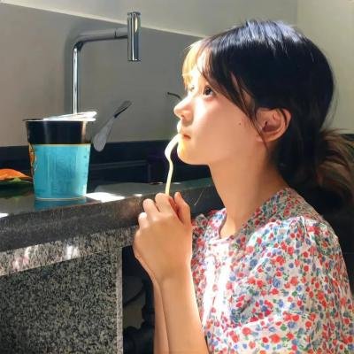 在寂静中醒来